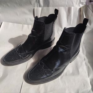 Burberry black patent leather brogue Chelsea boots